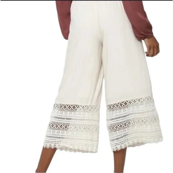 American eagle ivory wide leg crochet hem pull on pants size small p - Picture 10 of 10